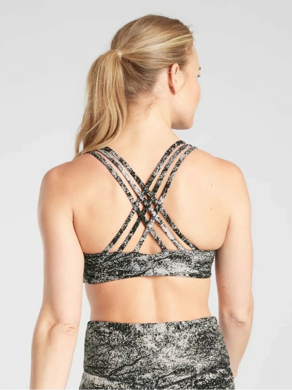 Athleta Sports Bra Hyperfocused XS Black Glades Strappy Yoga Workout